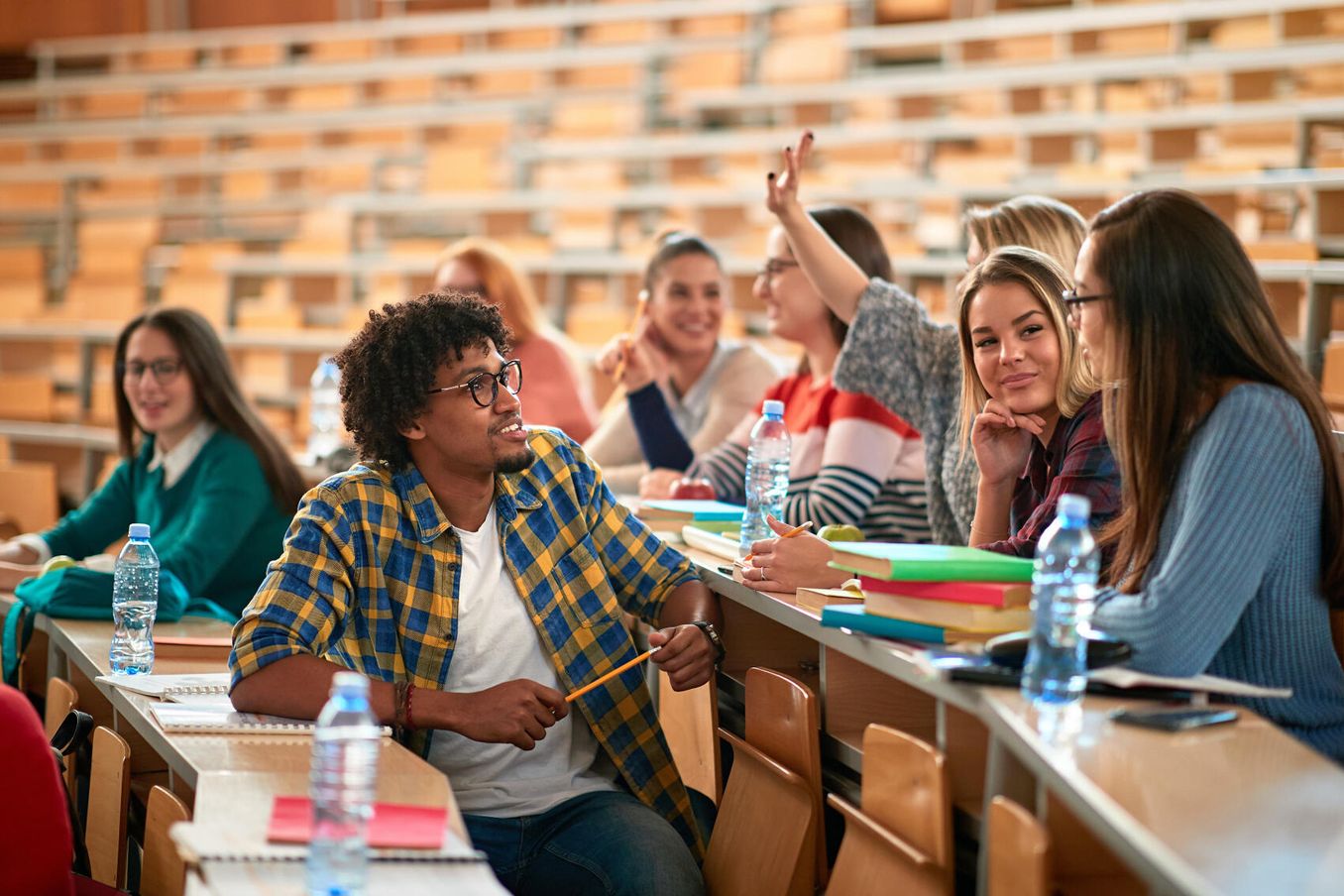 Studiengänge ohne Mathe – Studierende im Hörsaal